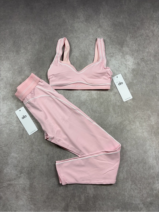 ALO Yoga Other - Alo Women’s Pink Seam-Trim Sports Bra and Legging Set XS